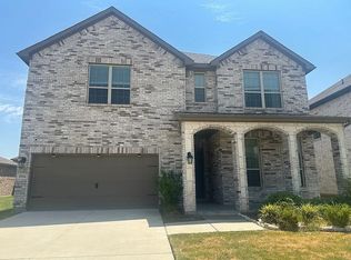 1516 White Water Way, Aubrey, TX 76227
