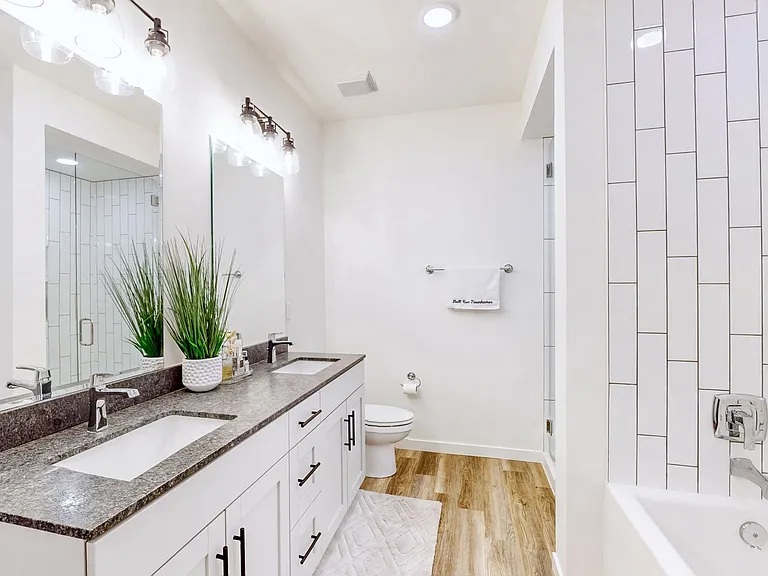 Bull Run Townhomes — Photo 27