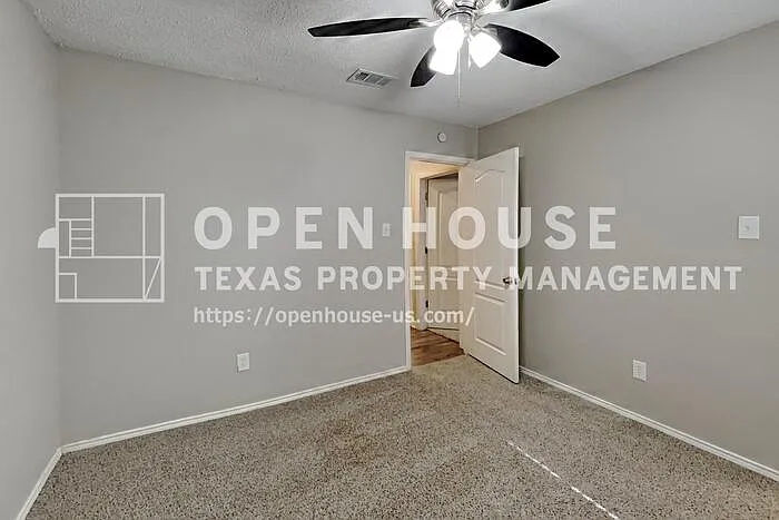 824 Quail Brook Dr — Photo 13