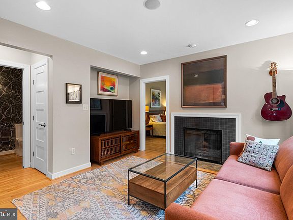 4th image of 103 Cove View Trl