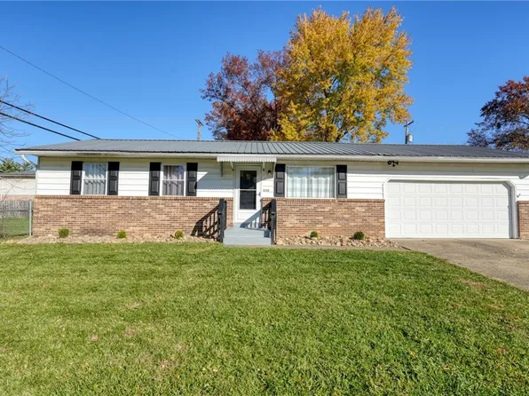 3312 Fairway Ln, Zanesville, OH 43701