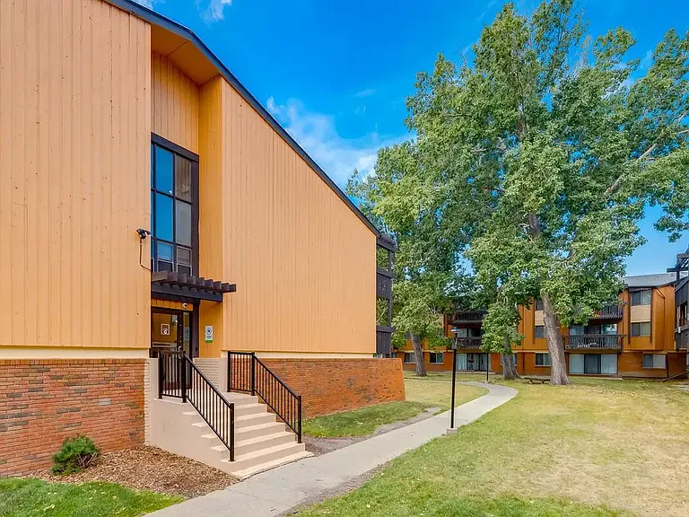 3805 Marlborough Dr NE — Photo 38