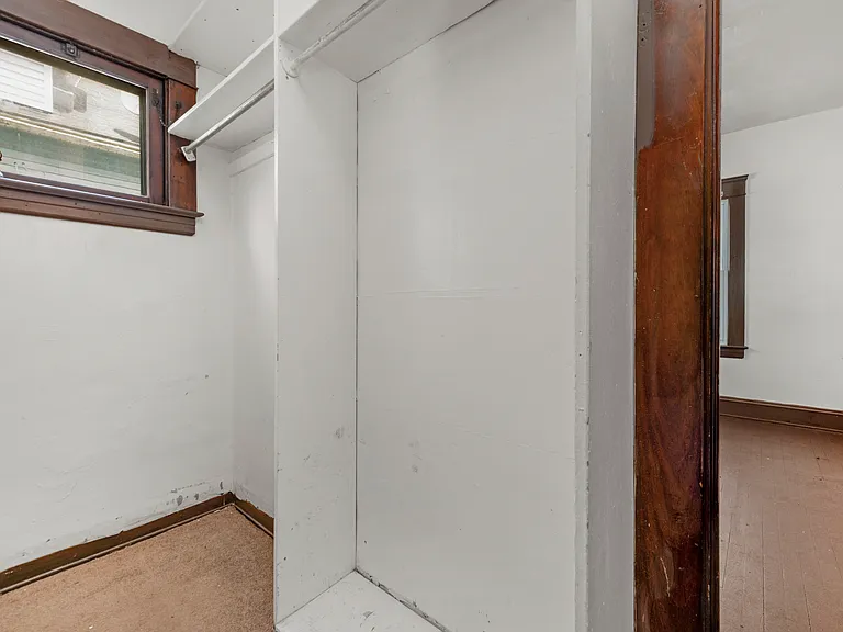 2828 E 125th St #D — Photo 17