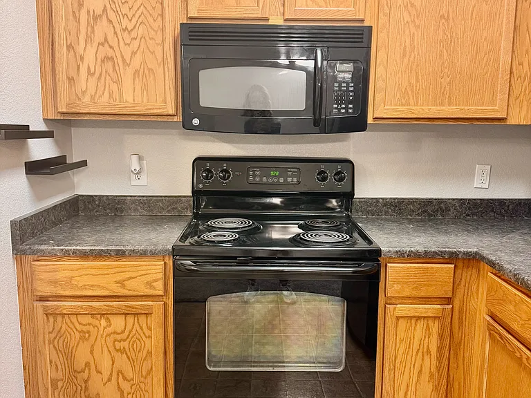 2133 Krisron Rd #B-207 — Photo 10