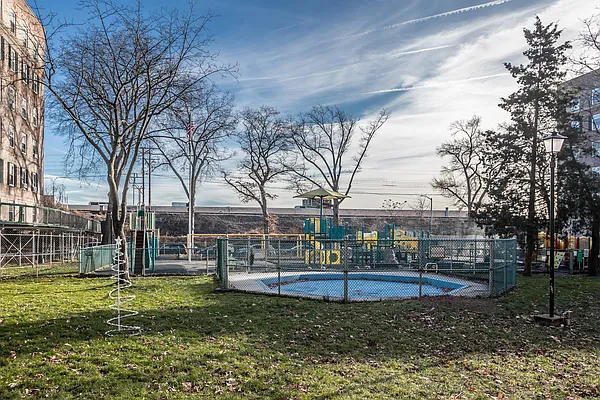 Sold by Queens Real Estate Team | media 13