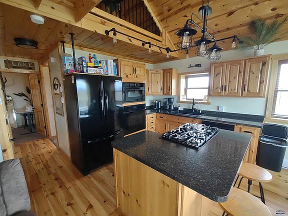 3rd image of 13166 E Southshore Rd