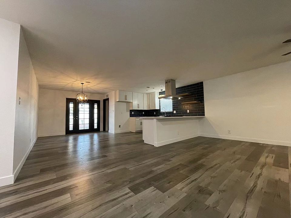 1st image of 4608 Lilliput Ln