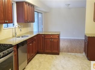 15 Atlanta Ave, Piscataway, NJ 08854