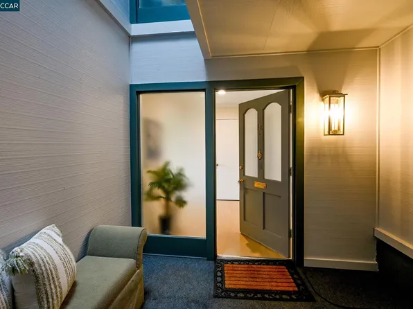 1549 Oakmont Dr APT 12, Walnut Creek, CA 94595