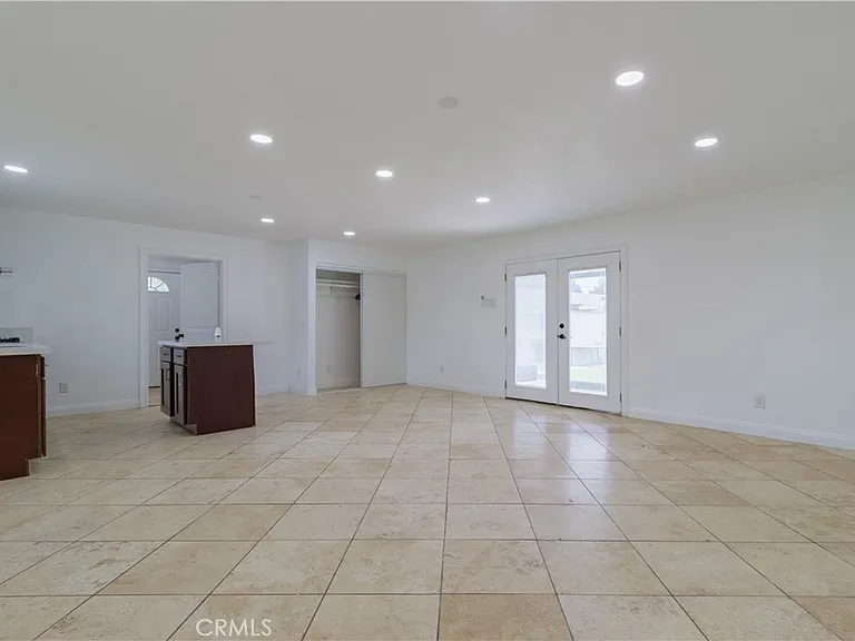 10249 Jurupa Rd — Photo 5
