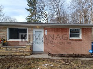 825 N Harvey St, Westland, MI 48185
