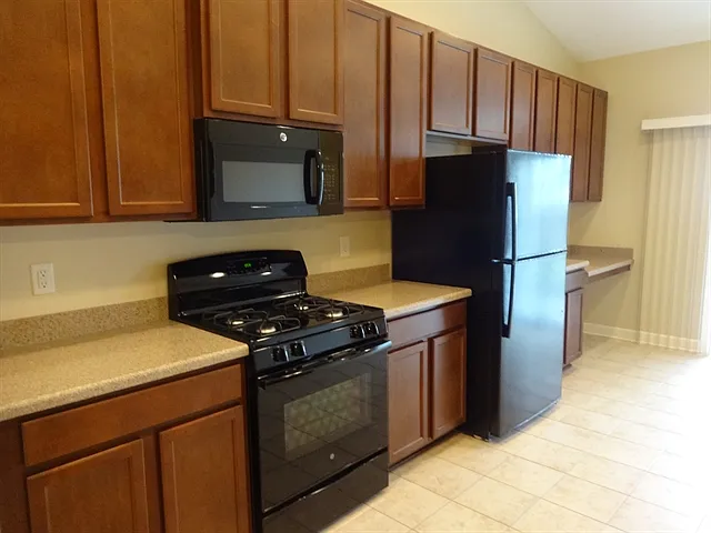 308 Nuttall Dr — Photo 15