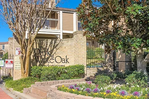 1860 White Oak Dr Photo 1 1860 White Oak Dr Photo 1