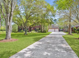 805 Murphy Ln, Friendswood, TX 77546