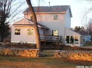 28 Rand Ln, Hammond, NY 13646