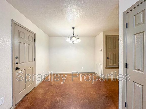 5th image of 619B Karey Dr