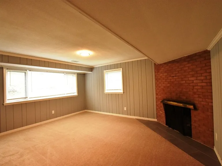 5611 Alta Vista Rd — Photo 24