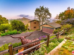 19818 Valley View Dr, Topanga, CA 90290