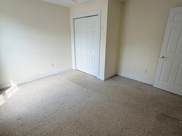 35 Judith Ln #204 — Photo 9