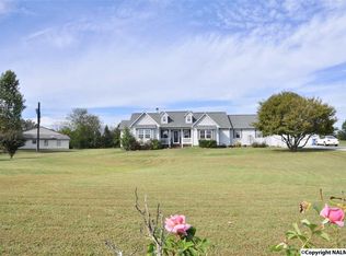 1523 Shoal Creek Rd, Arab, AL 35016