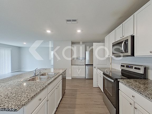 4th image of 8711 SW 44th Ct