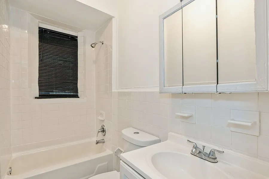 Studio, 350 sqft, $1,500 — Photo 4