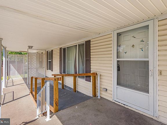 2nd image of 21 N Buddy Ln