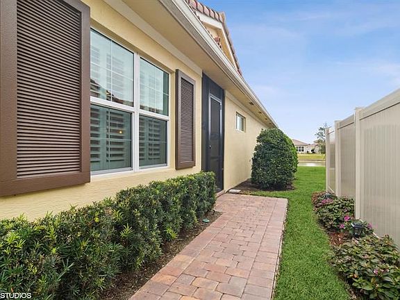 4th image of 24050 SW Firenze Way