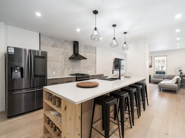 1111 22nd St, North Bergen, NJ 07047