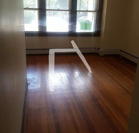 3rd image of 173 Babcock St #Oo1