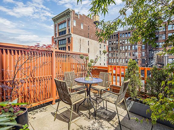 3rd image of 130 W 20th St Penthouse 10B