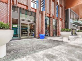 28 Widmer St #4829, Toronto, ON M5V 0T2