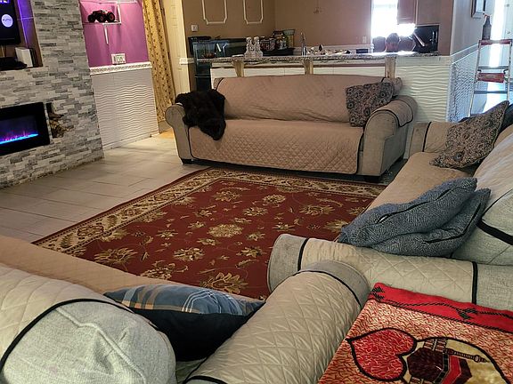 3rd image of 315 Hidden Garden Ct