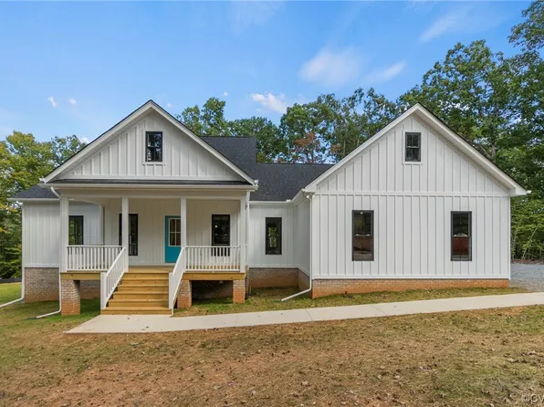 2645 Iron Wheel Ln, Powhatan, VA 23139