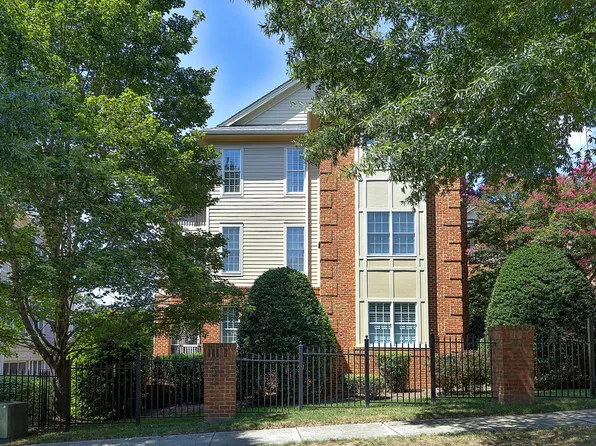 431 W Barbee Chapel Rd, Chapel Hill, NC 27517