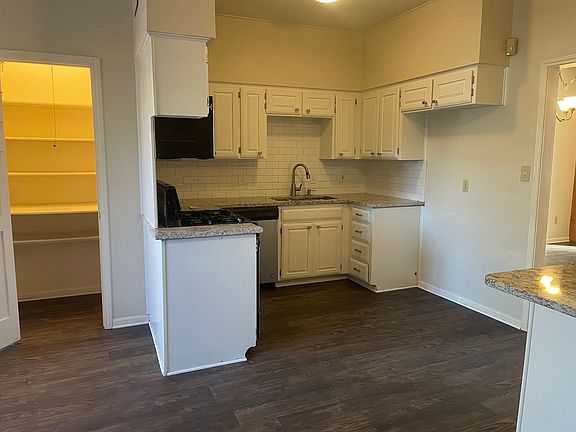 5th image of 2025 Heatherbrook Dr