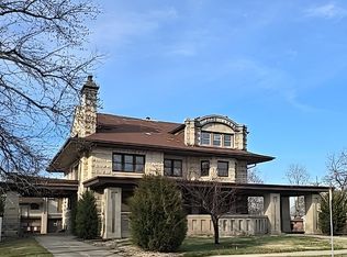 836 W Stephenson St, Freeport, IL 61032
