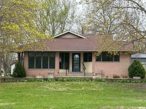 412 S Main St, Lacon, IL 61540