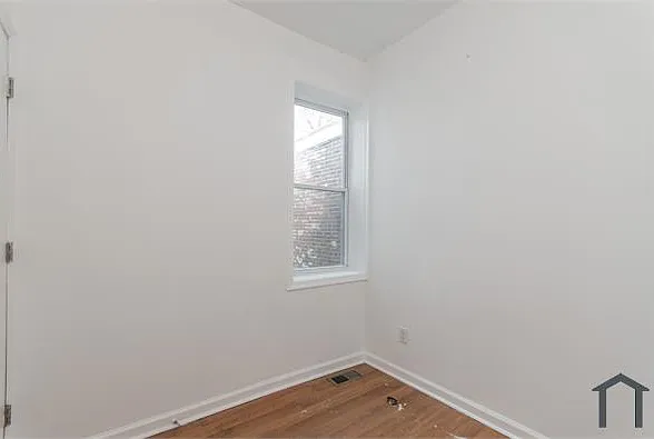 255 E Elkhart St — Photo 11