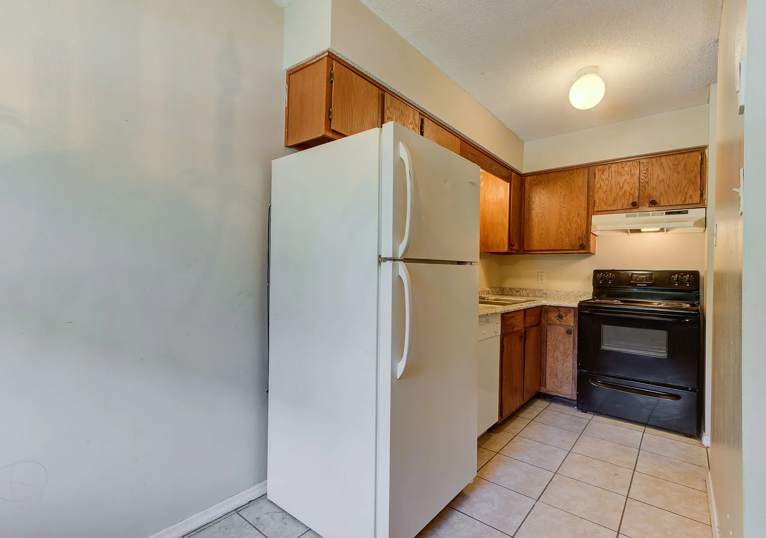 MF-05-1612 South X Street Quadplex — Photo 2