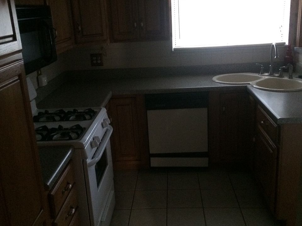 1st image of 219 Nedra Dr