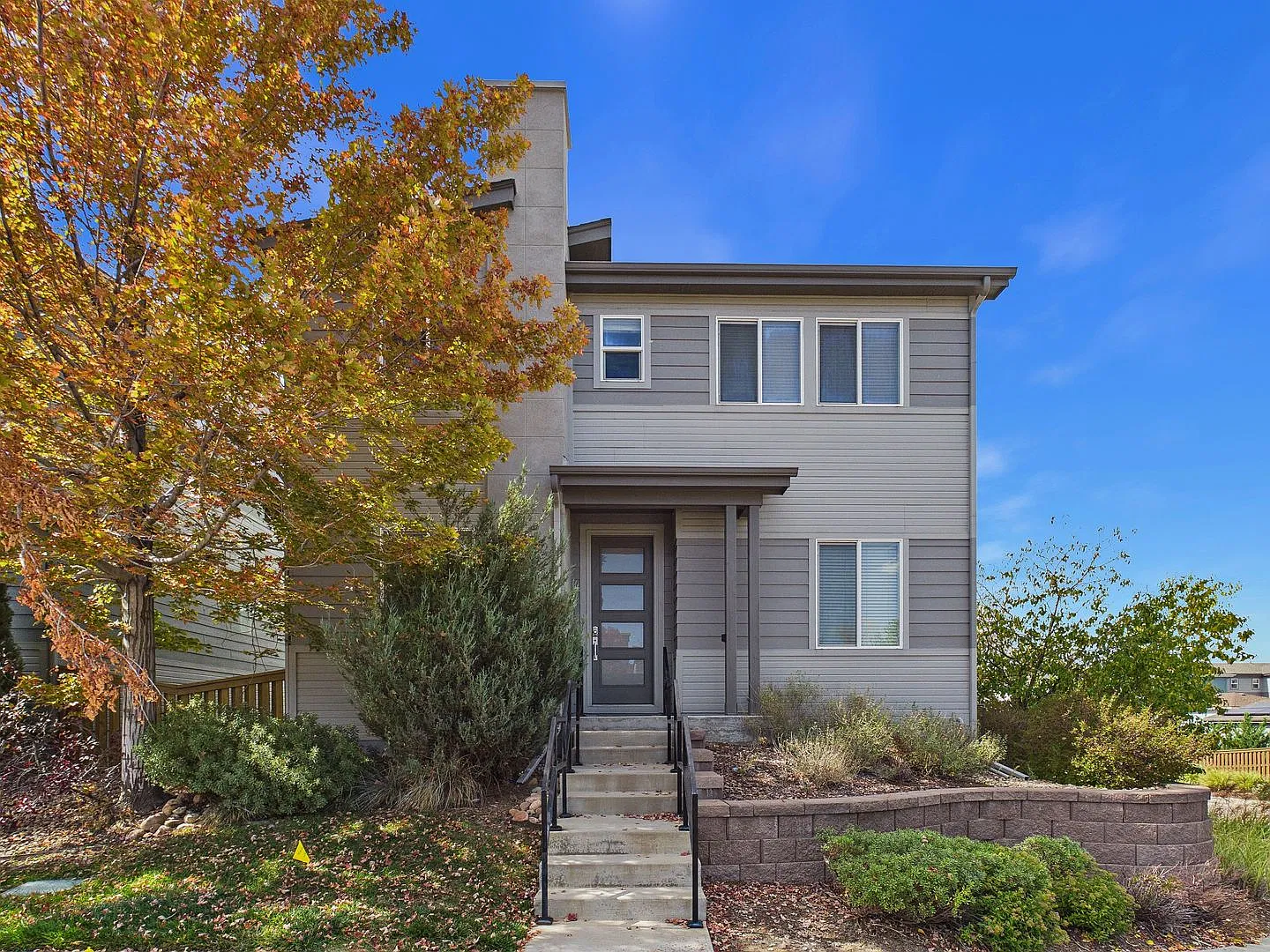 3328 Cranston Cir — Photo 3
