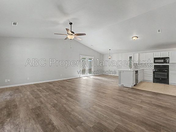 5th image of 3345 W Essex Dr