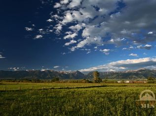 1372 Timothy Ln, Belgrade, MT 59714