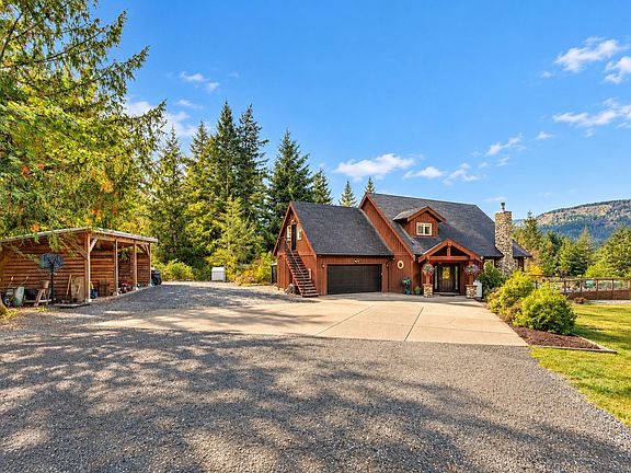 3rd image of 2815 Otter Point Rd