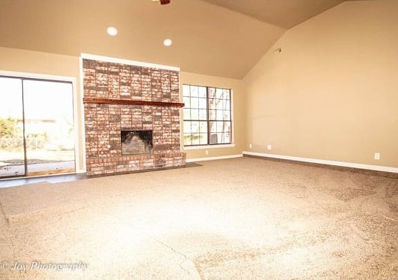 4th image of 709 Woodland Dr