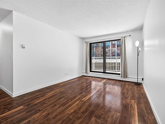3rd image of 835 N 19th Ave SW #109