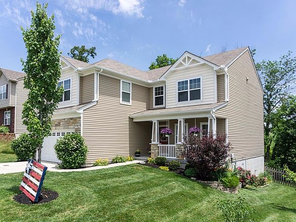 3rd image of 366 Molise Cir