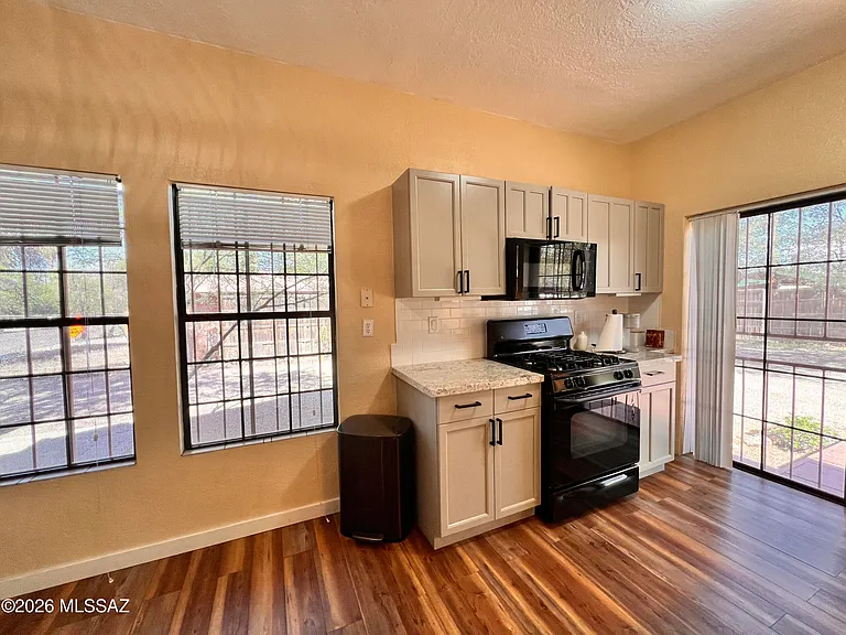 201 N Tyndall Ave #A — Photo 9