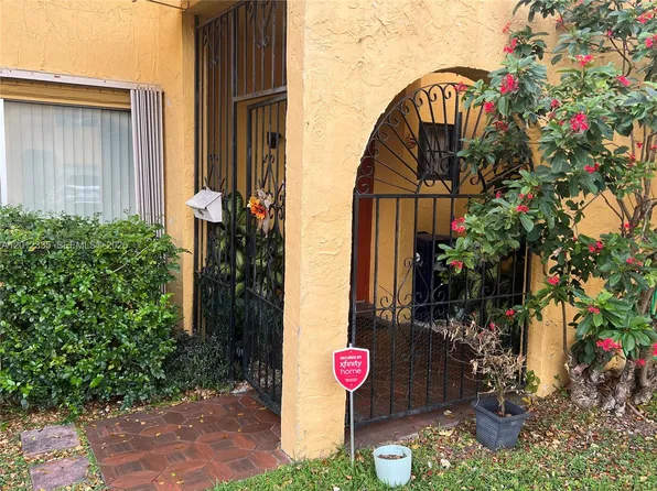 13711 SW 84th St APT A, Miami, FL 33183